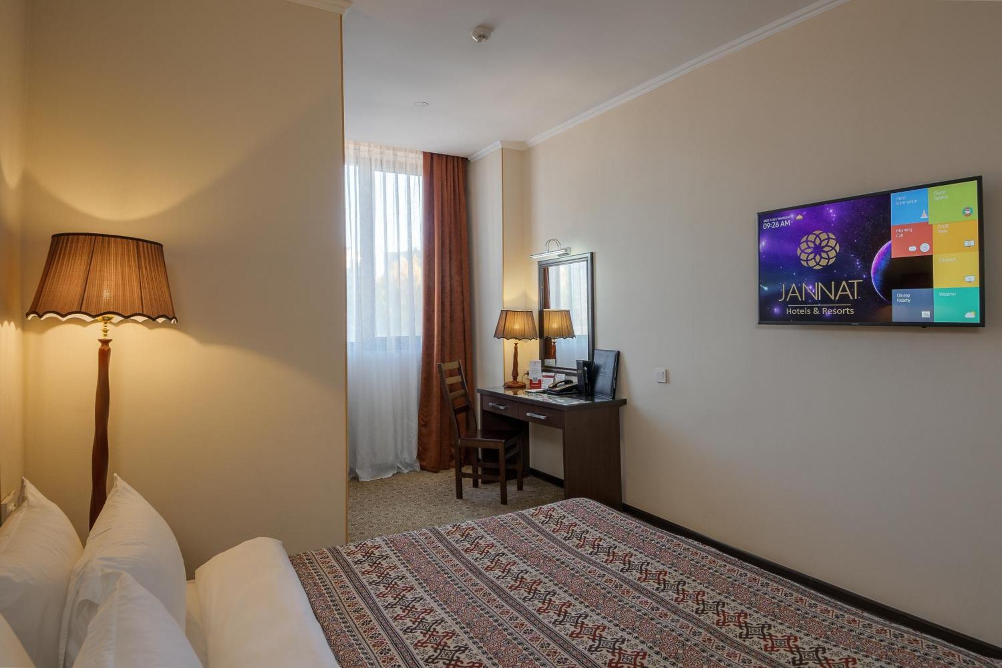 Jannat Regency Hotel Biskek Kültér fotó