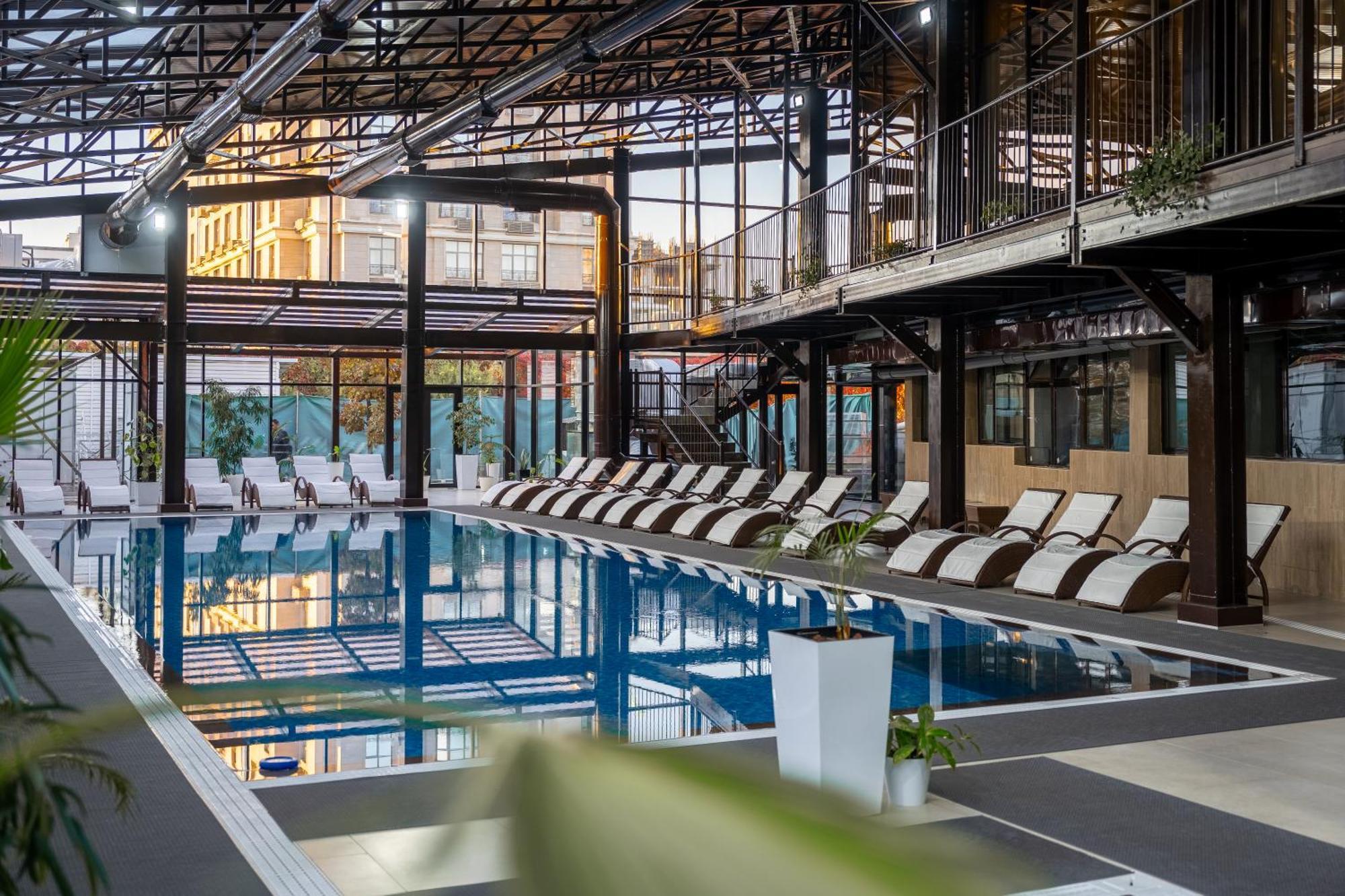 Jannat Regency Hotel Biskek Kültér fotó