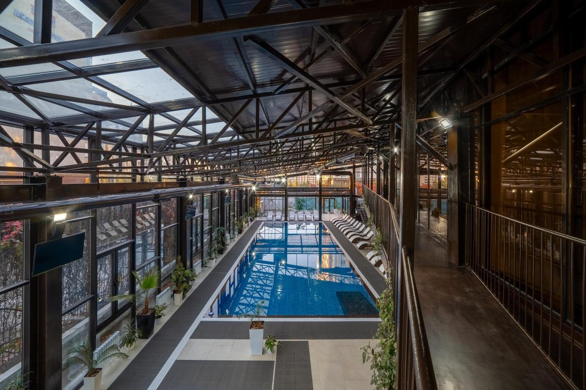 Jannat Regency Hotel Biskek Kültér fotó