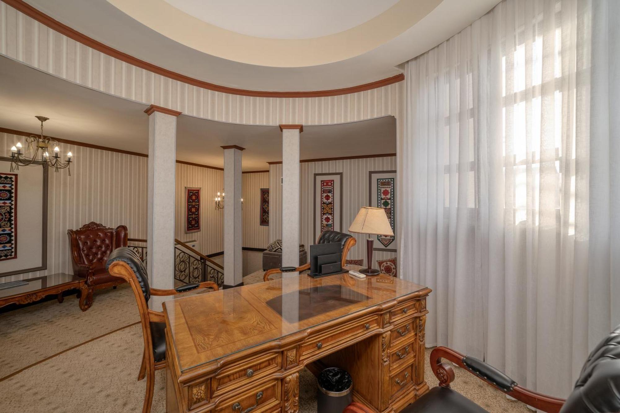 Jannat Regency Hotel Biskek Szoba fotó